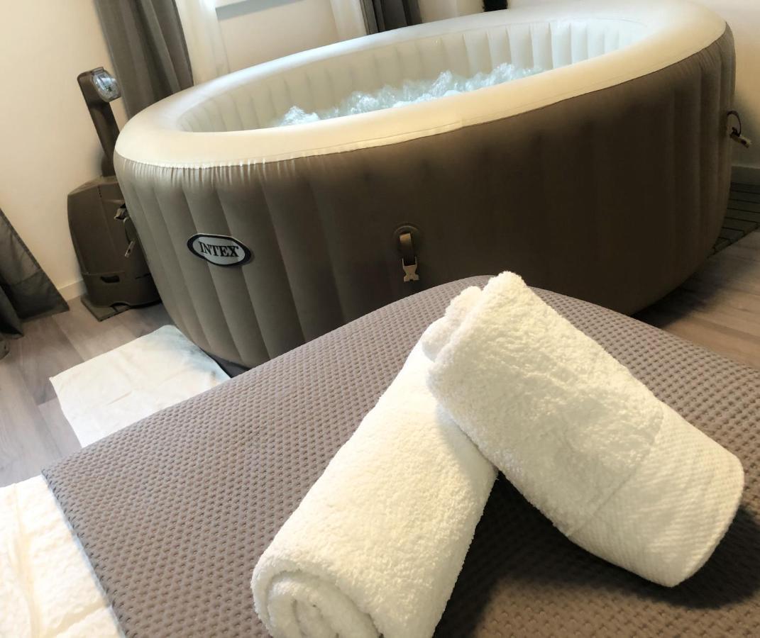 Appartement Jacuzzi *