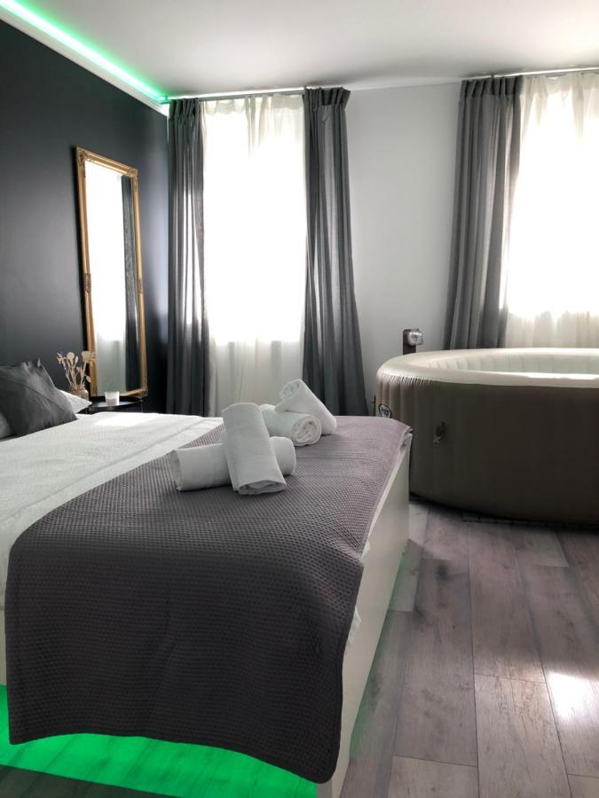 Appartement Jacuzzi *