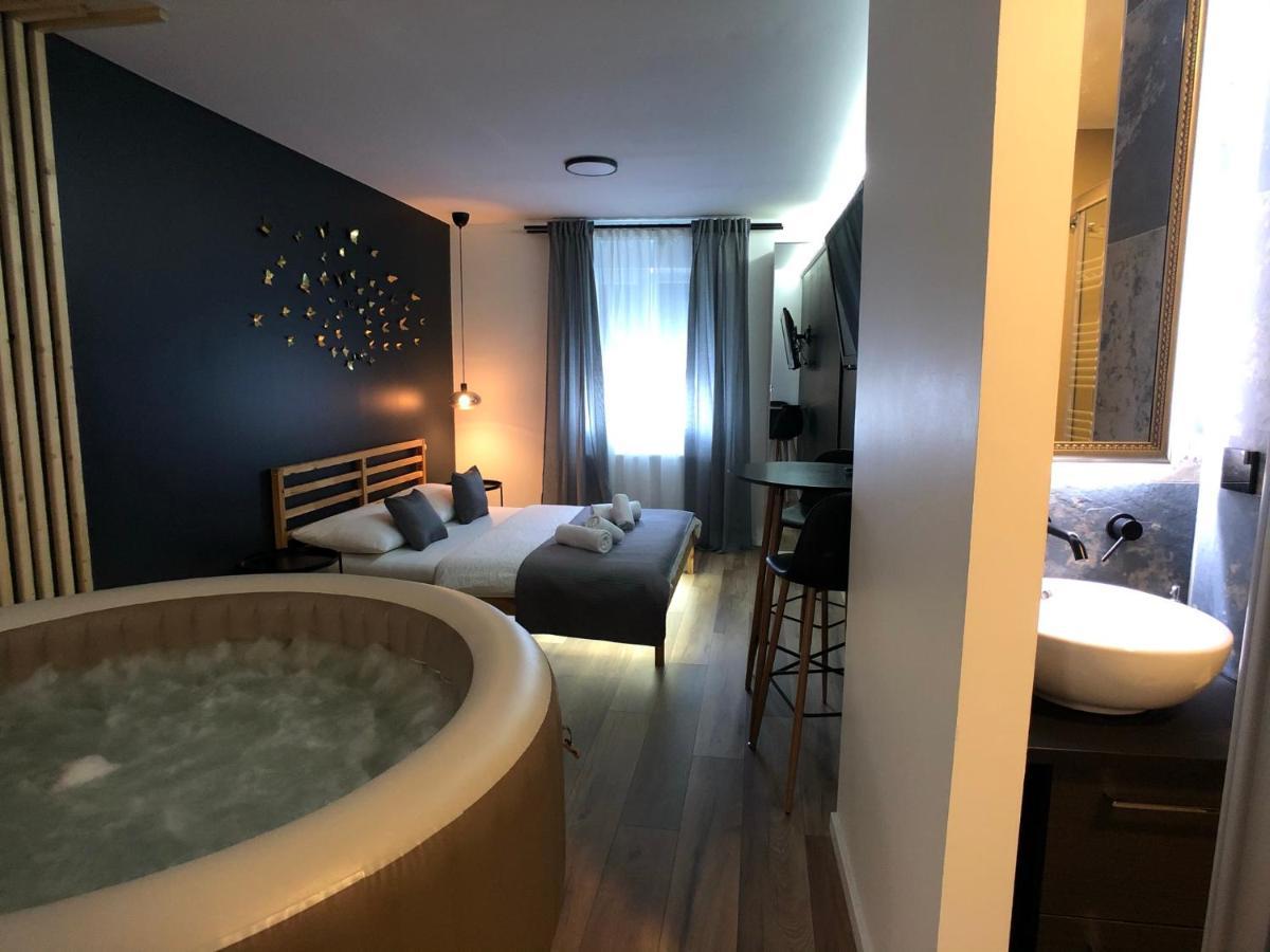 Appartement Jacuzzi *